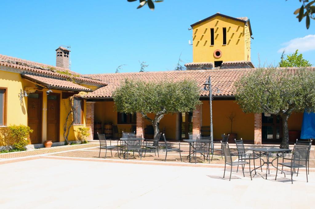Agriturismo Macchiacupa Hotel Ариано Ирпино Екстериор снимка